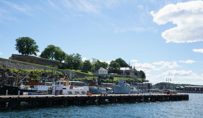 Die Schiffe im Blick: Die Festung Akershus liegt zentral am Oslofjord.