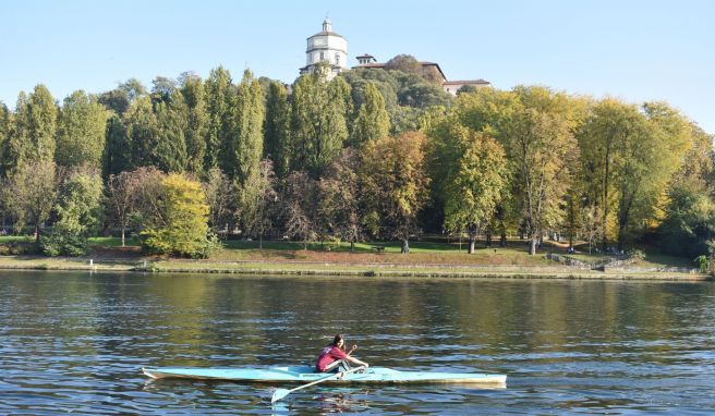 Der Po, Italiens längster Fluss, fließt durch Turin.