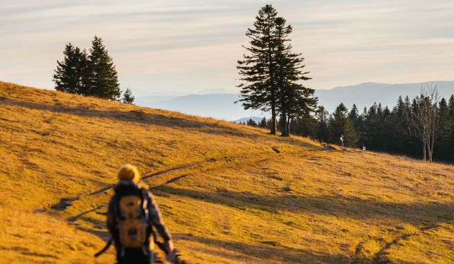 Stirnlampe einpacken: So klappt die herbstliche Bergtour