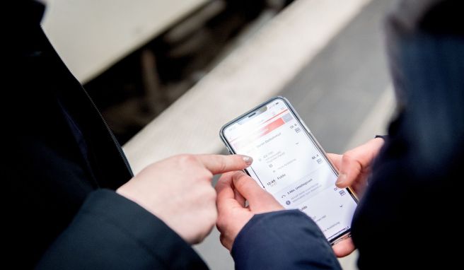 Wer sein Zugticket online gekauft hat, kann die Erstattung des Kaufpreises auch über die «DB-Navigator»-App beantragen.