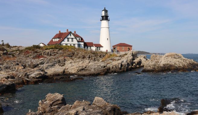 Am Cape Elizabeth liegt Portland Head Light, der älteste Leuchtturm im Staat Maine.