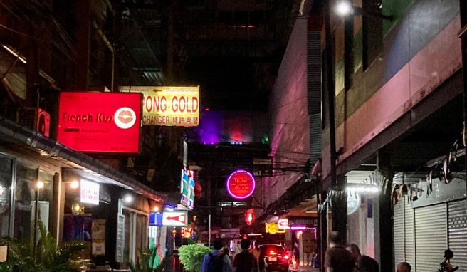 Vielen Bars in Patpong gab die Pandemie den Todesstoß - liegt darin eine Chance für das Viertel?