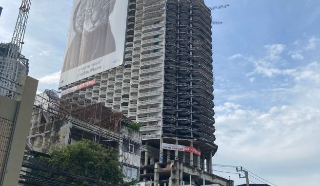 Der Sathorn Unique Tower ist eines der höchsten unvollendeten Gebäude der Welt und Bangkoks bekanntester Lost Place.