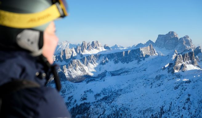 Die vielfältigen Felsformationen der Dolomiten machen einen großen Teil des Reizes der 80 Kilometer langen Runde aus.