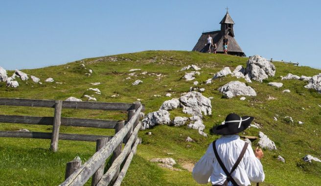 Von Generation zu Generation: Die Hirtenkultur auf der Velika planina hat eine lange Tradition und folgt festen Regeln.