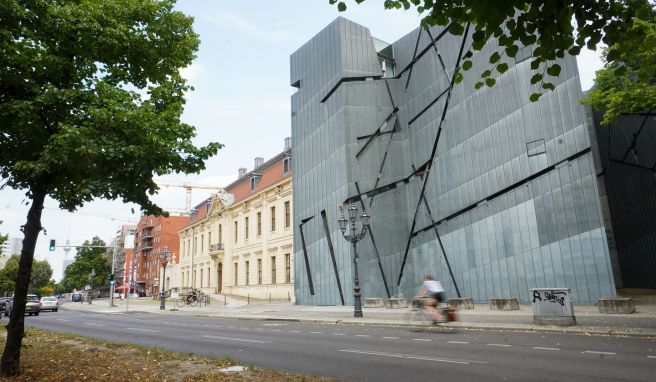 Die Tour zu Hedwig Dohm führt auch am Jüdischen Museum vorbei.