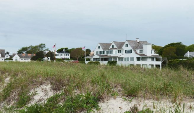 Das Kennedy-Haus in Hyannis Port kennen auch in Deutschland noch einige aus den Berichten der Boulevard-Presse.