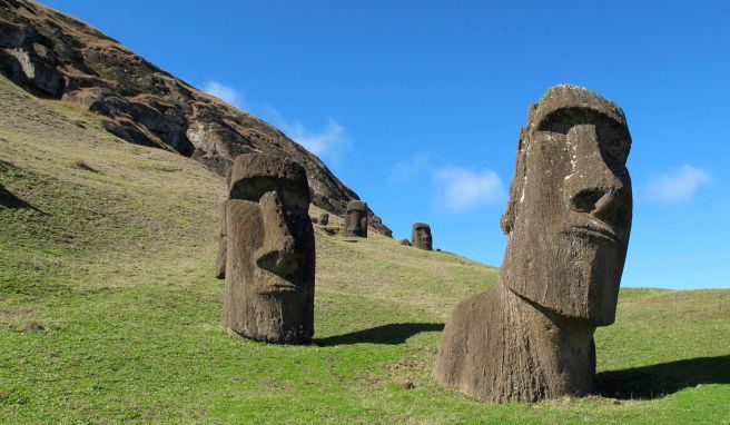 Erste Touristen landen wieder auf der Osterinsel