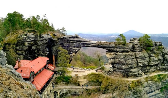 Das Prebischtor (Pravčická brána) ist das Wahrzeichen des Nationalparks Böhmische Schweiz.