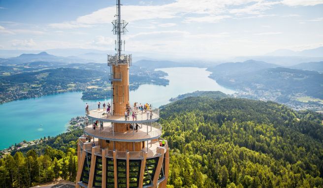 Hoch hinaus geht es auf dem Pyramidenkogel am Wörthersee.