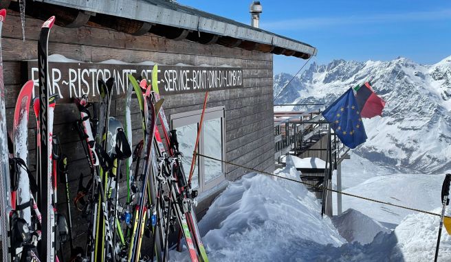 Man wächst zusammen. Zwischen Cervinia und Zermatt herrscht in der Skisaison reger Pendlerverkehr auf den Pisten.