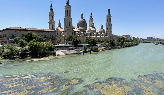 Saragossas Basilika del Pilar gilt als älteste Stätte der Marienverehrung der Christenheit.