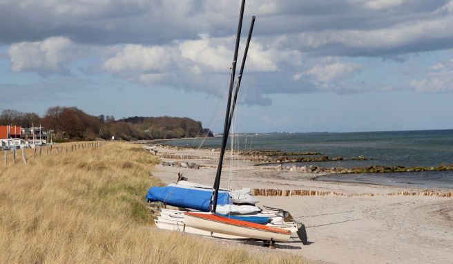 Badegelegenheiten gibt es rund um Neustadt genug, etwa den Strand von Rettin.