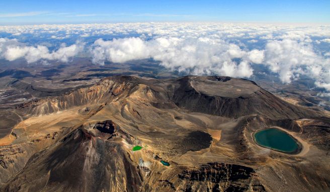 Blick von oben auf das Tongariro-Massiv: Sechs Vulkane schufen einst diese Landschaft.