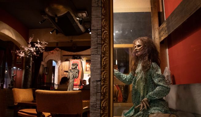 Eine Grusel-Wachsfigur ist im Themenrestaurant «Transilvania Museo-Cafeteria» ausgestellt. Das Museum beherbergt zahlreiche Wachsfiguren aus bekannten Horrorfilmen, die in Handarbeit hergestellt wurden.