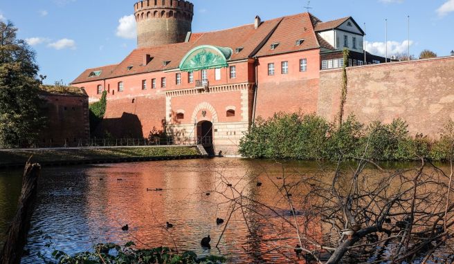 Alles Militärische ist Männersache? Die Tour «Spannende Spandauerinnen in der Zitadelle» räumt nicht nur mit diesem Vorurteil auf.