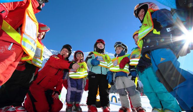 Skifahren mit den Kindern oder lieber Wildtiere beobachten?