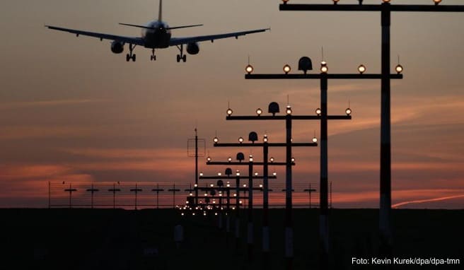 Startende und landende Flugzeuge in der Nähe des Hotels können die Erholung im Urlaub stark schmälern