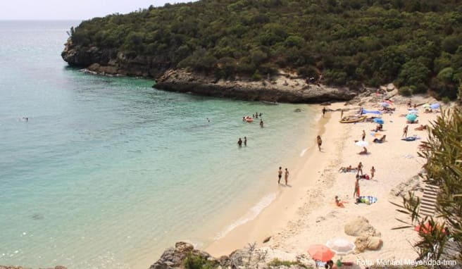 Naturstrände in der Bucht von Setúbal: Auch Baden ist in der Region südlich von Lissabon bestens möglich