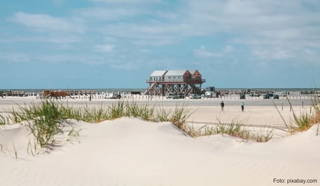 Dieser längste Strand an der deutschen Nordseeküste in St. Peter Ording bietet unendlich viel Platz für allerlei Strandaktivitäten